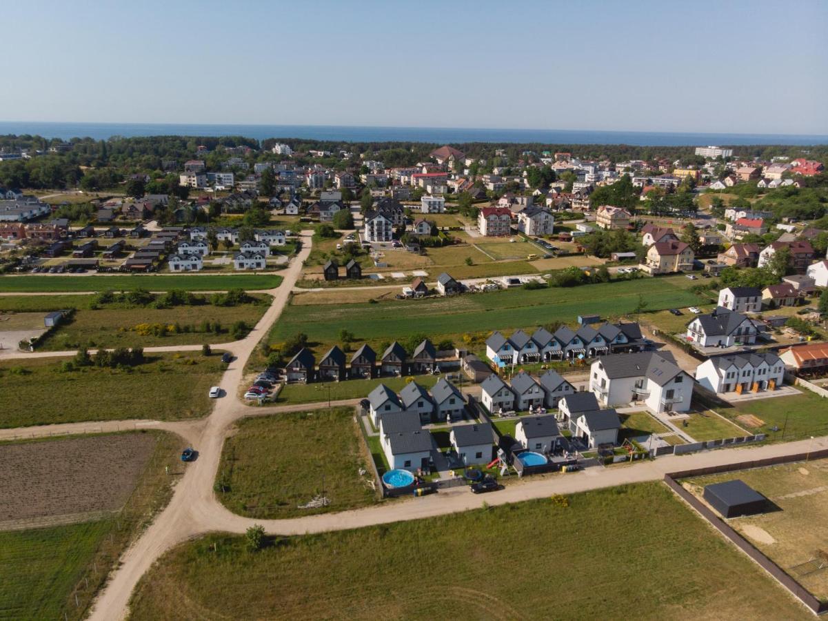 Domki Rajski Wypoczynek Z Basenem Jastrzębia Góra Exteriér fotografie